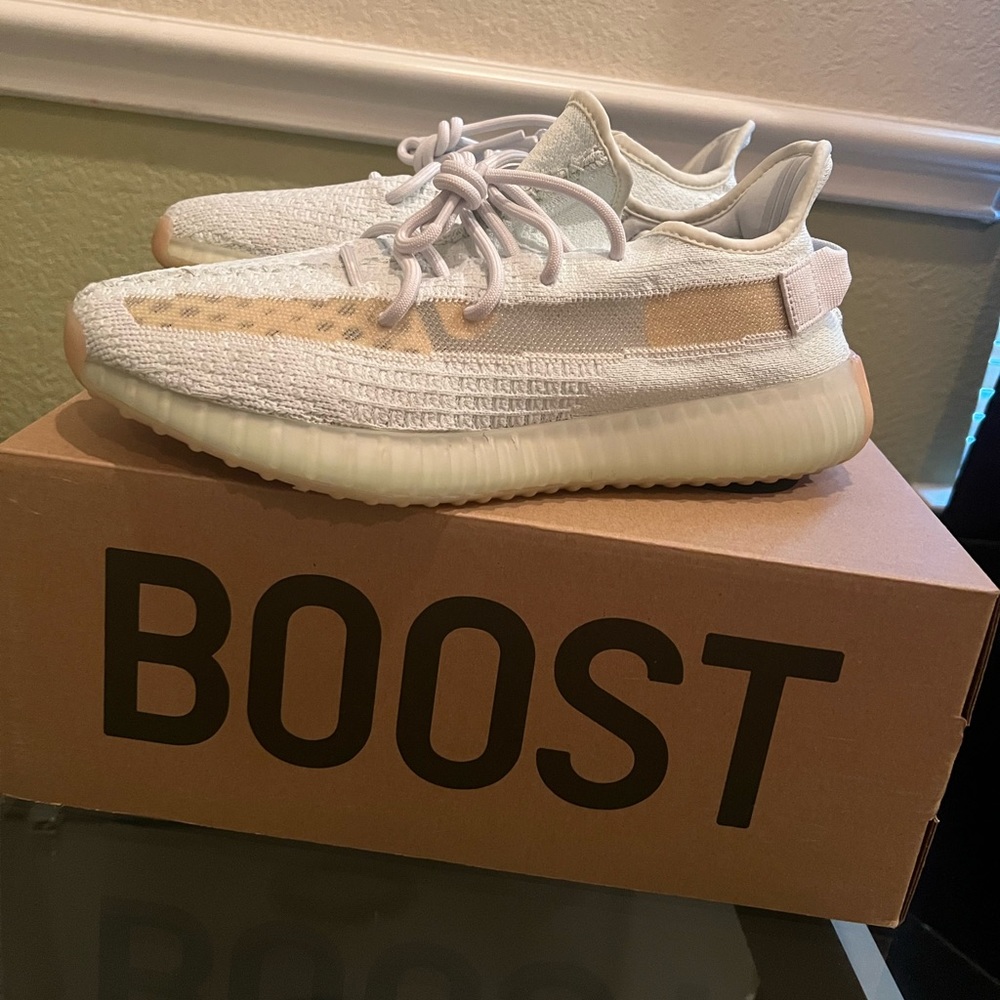 Yeezy 350 boost Hyperspace